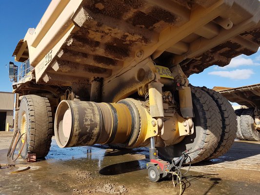 Safe D Lock in use on Komatsu 830.png